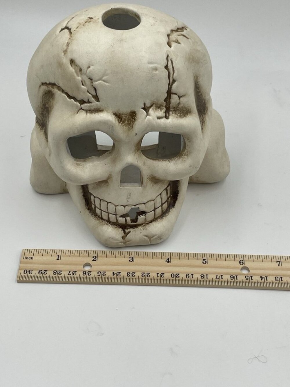 Vintage Skull & Crossbones Candle Holder Spooky Hollow Halloween Pirate Decor - Picture 8 of 10